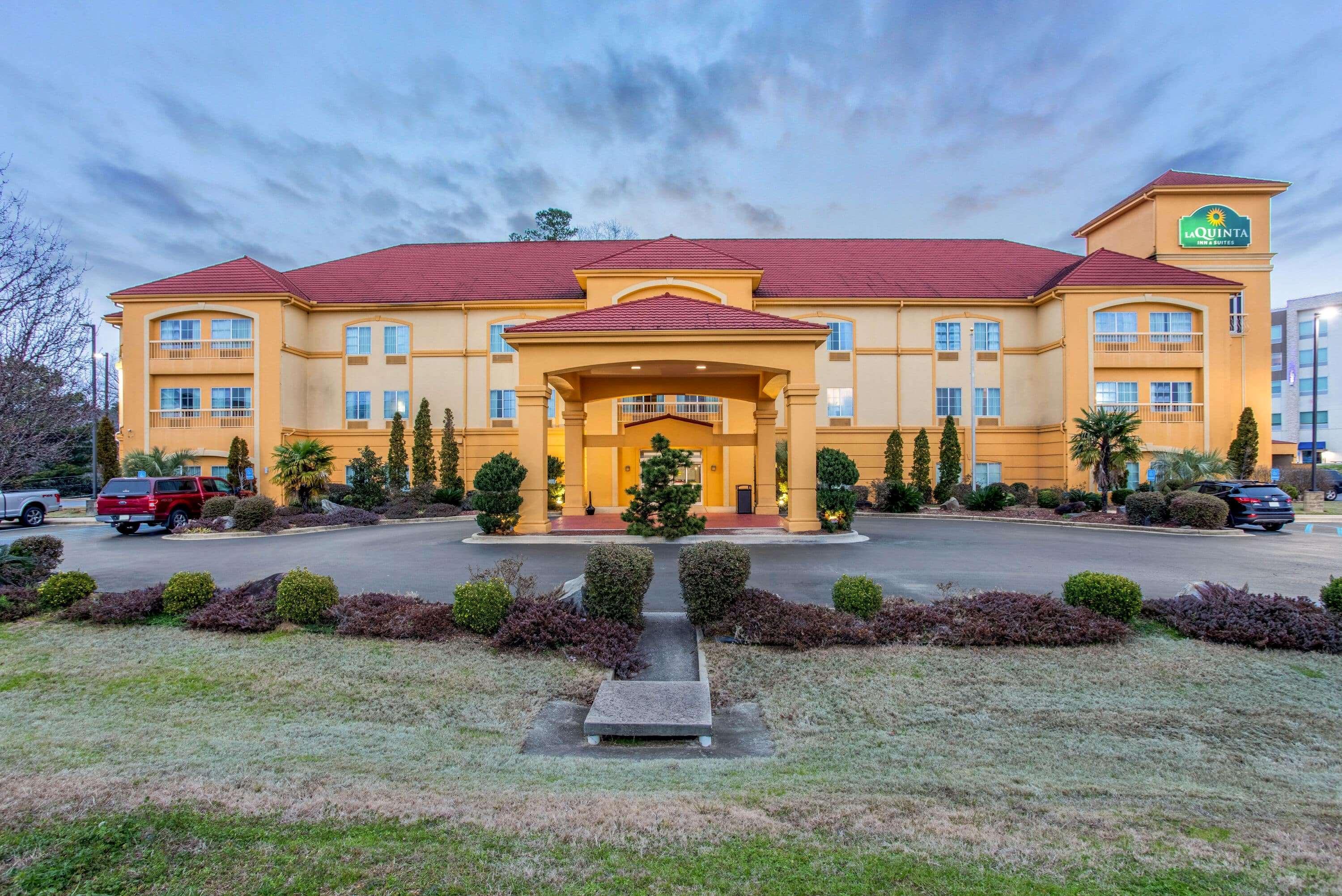 La Quinta Inn & Suites Фултъндейл Екстериор снимка