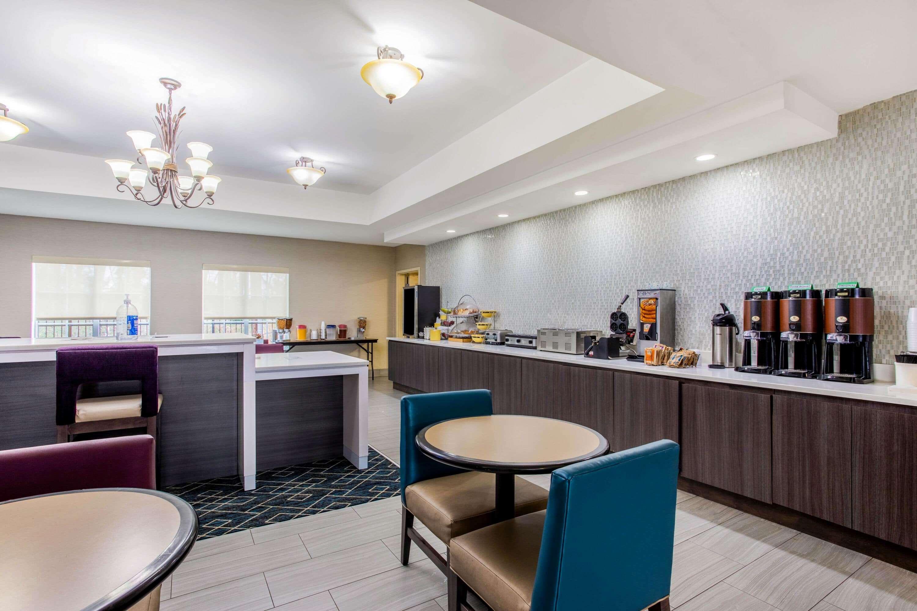 La Quinta Inn & Suites Фултъндейл Екстериор снимка